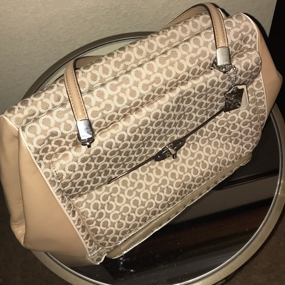 Authentic COACH Handbag! *Never Used* - Picture 1 of 4